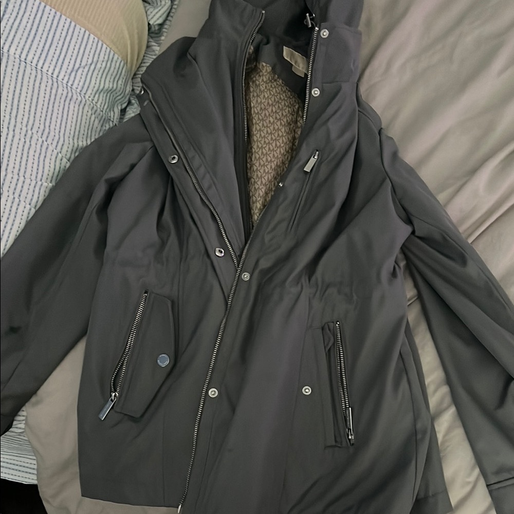 Women’s Rain Jacket